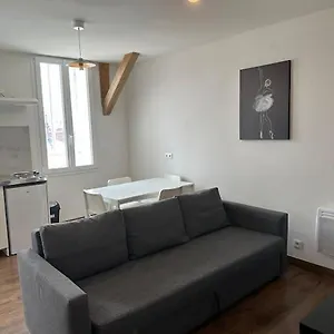 studio-centre-ville-de-roanne.hotels-rhonealpes.com/
