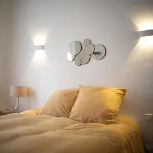 appartement-tout-quip-avec-terrasse-au-cur-de.fr-provencehotel.com/
